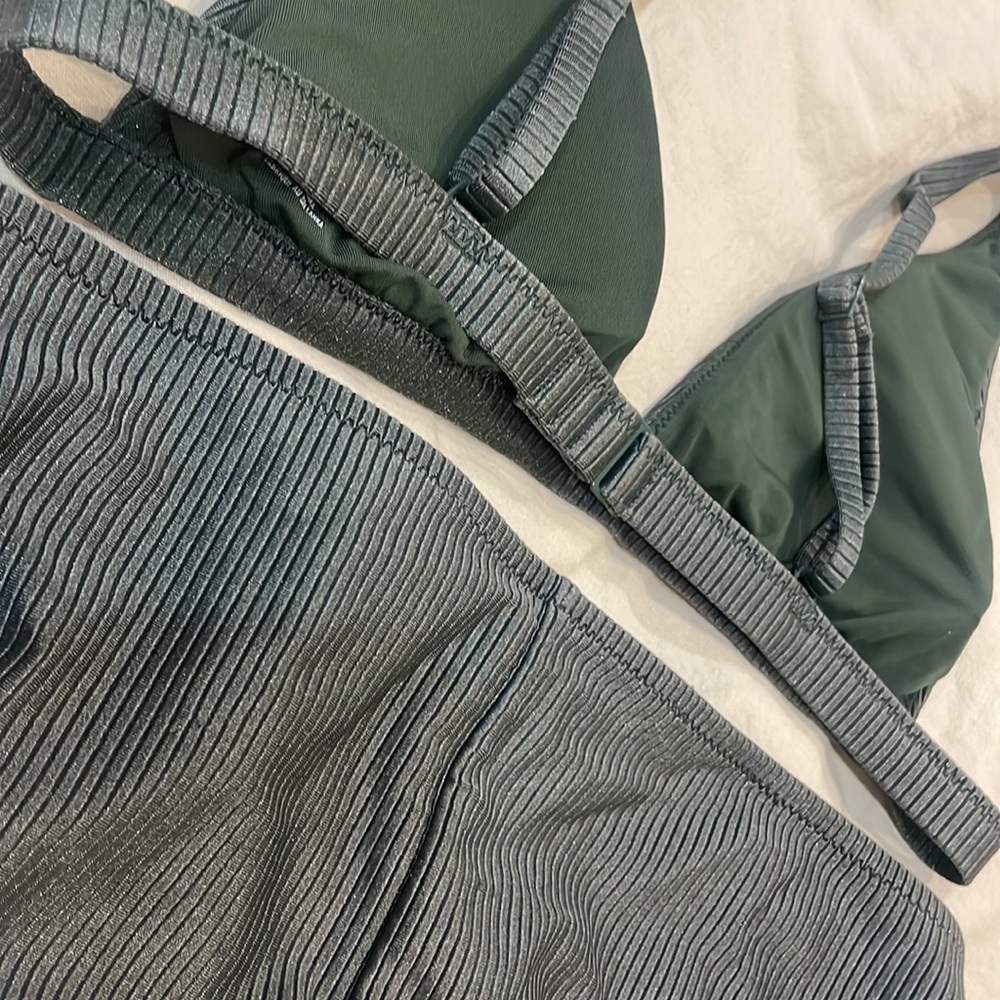 AE Swim S Set - Picture 4 of 5